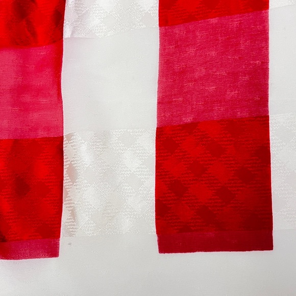 MANOLO BORROMEO Red And Cream Women’s Silk Scarf 33"/33" G.C - Picture 11 of 13